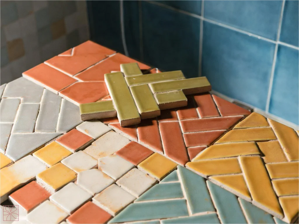 Colores y Patrones en Auge para Azulejos de Baño. Mokara Estudio