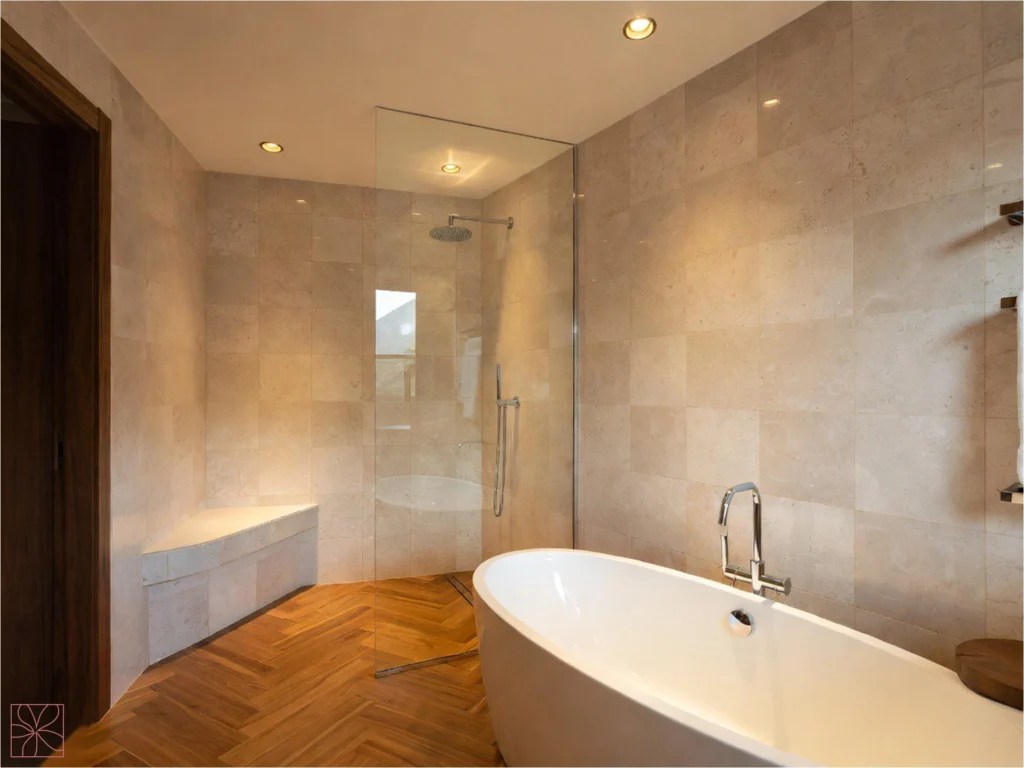 Tendencias azulejos baño azulejos imitacion madera. Mokara